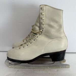 White Harlick competitor Figure Skating Boots sz 6N MK professional blades